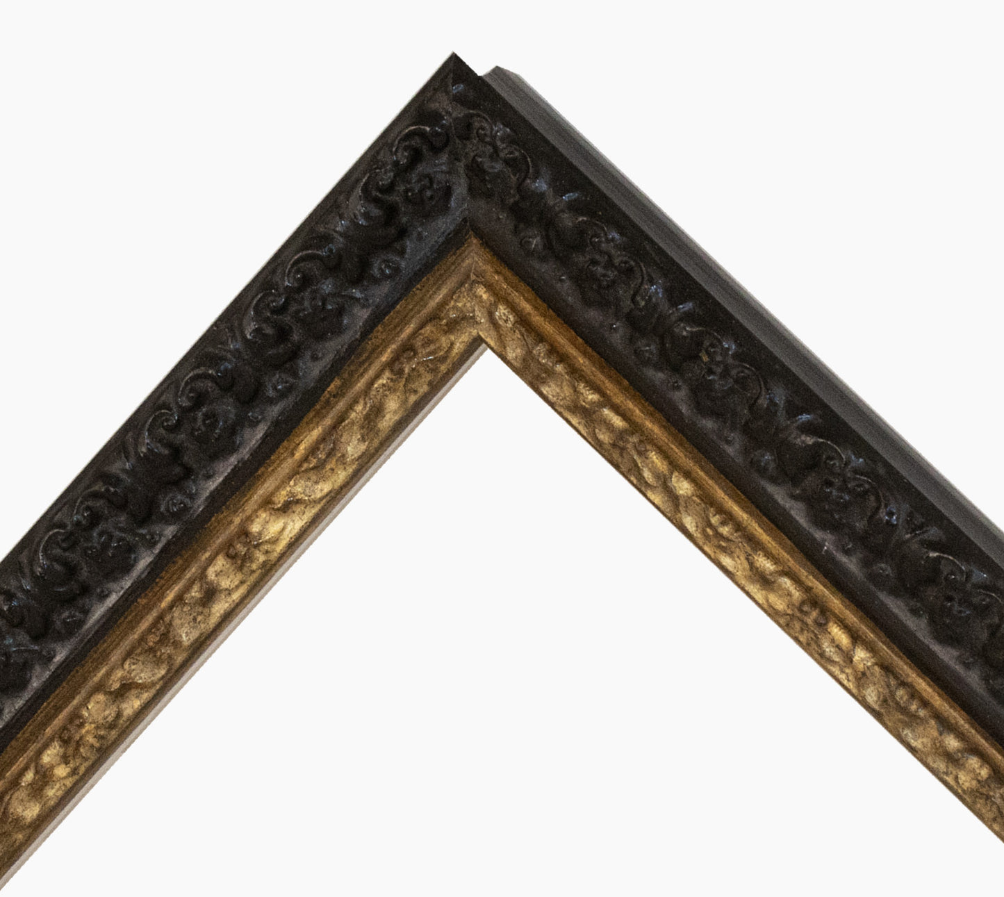 Marco de madera personalizado negro y dorado 495.601