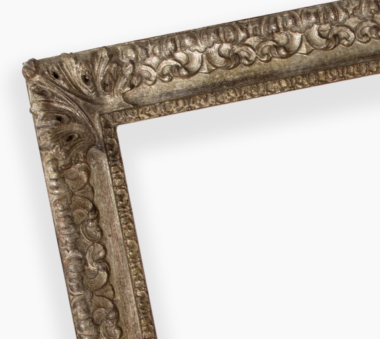 COR.4480.231 marco de madera con pan de plata envejecida