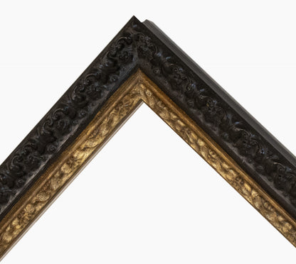Marco de madera personalizado negro y dorado 495.601