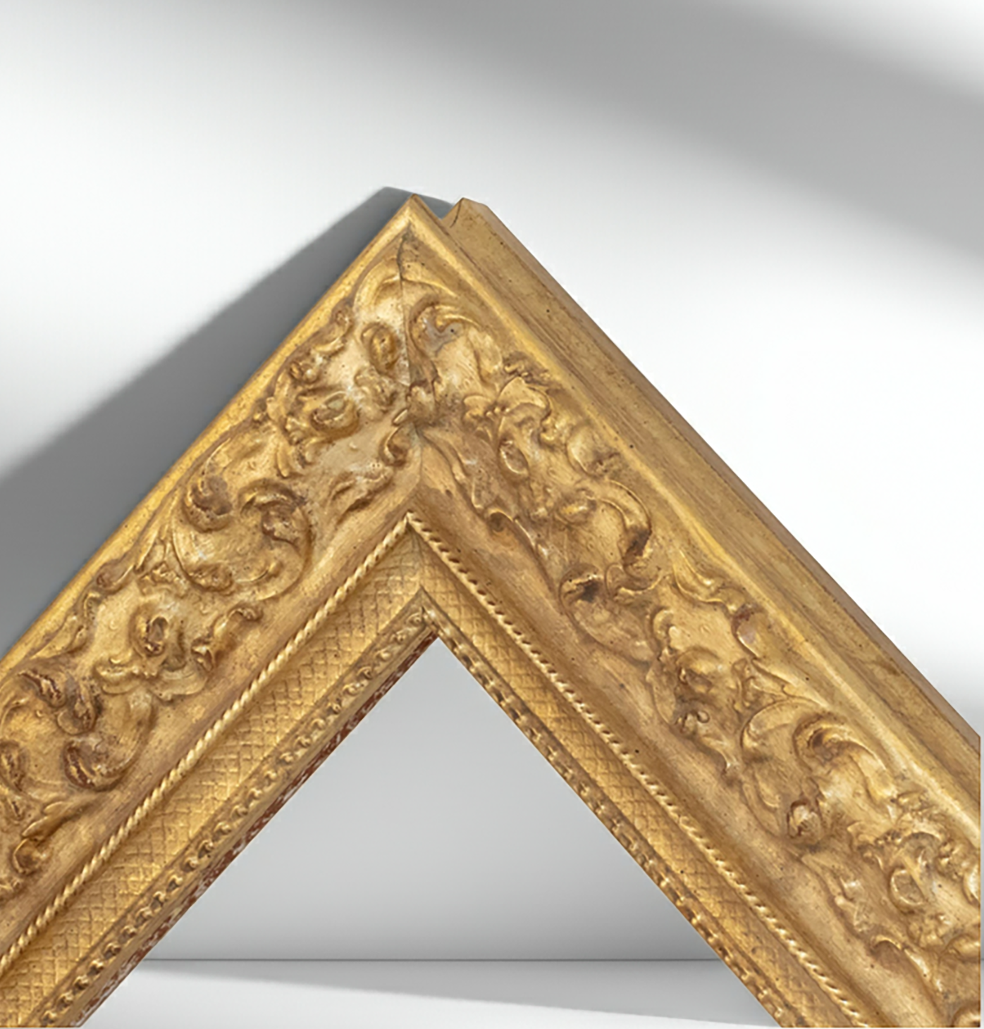 Marco de madera dorado personalizado 4497.010