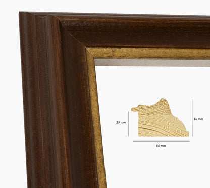 Marco personalizado en madera de nogal y oro 310.100